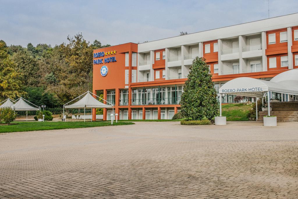 Roero Park Hotel Sommariva Perno Exterior foto